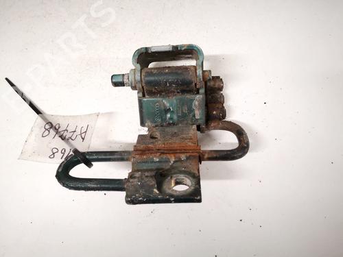 hingedoor-check-strap-audi-a6-c5-4b2-4b4-1997-1998-1999-2000-2001-2002-2003-2004-2005-32895929 main image