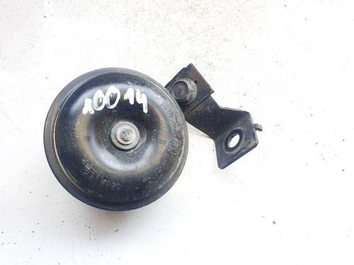 horn-nissan-leaf-ze0-2010-2011-2012-2013-2014-2015-2016-2017-35091186 main image