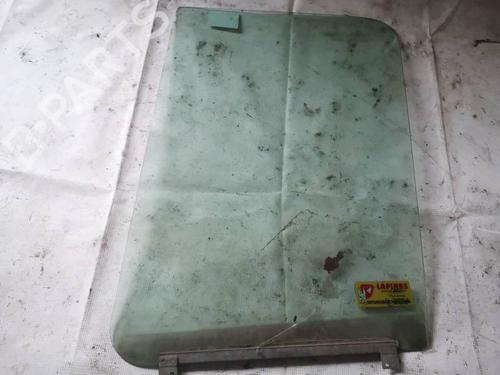 Used Front right door window Front right door window 35136548 35136548