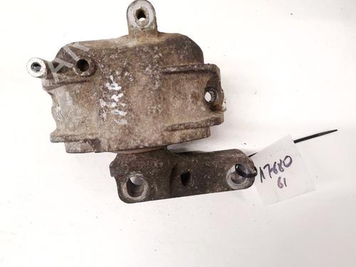 Used Engine mount Engine mount VW CADDY III MPV (2KB, 2KJ, 2CB, 2CJ) 2.0 SDI (70 hp) 32892209 32892209