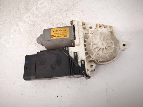 Used Left front window motor Left front window motor VW BORA I (1J2) 1.9 TDI (130 hp) 39734681 39734681
