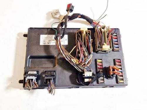 Used Fuse box FORD TRANSIT Van (FA_ _) 2.4 TDCi RWD (140 hp) 32575831