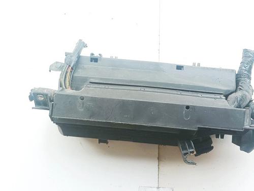 Used Fuse box FORD FIESTA III (GFJ) 1.6 (88 hp) 32910900