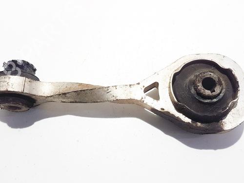 Used Engine mount Engine mount RENAULT CLIO II (BB_, CB_) 1.5 dCi (B/CB07) (65 hp) 32894019 32894019