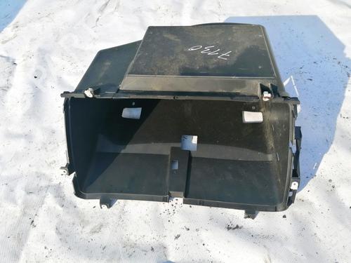 Used Glove box Glove box PEUGEOT 206 SW (2E/K) 1.4 HDi (68 hp) 35513220 35513220