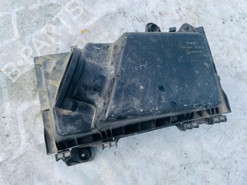 Used Air filter box Air filter box VW GOLF IV (1J1) 1.9 TDI (110 hp) 35498937 35498937