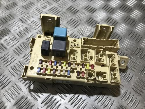 Used Fuse box Fuse box 33497712 33497712