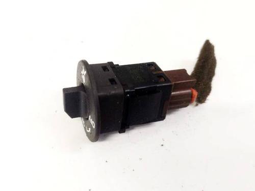 Used Switch Switch RENAULT LAGUNA II (BG0/1_) 1.9 dCi (BG08, BG0G) (120 hp) 32597741 32597741