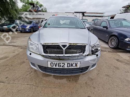 Electronic module SKODA OCTAVIA II (1Z3) 1.6 TDI | BP32564221M83