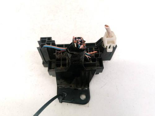 Used Fuse box Fuse box TOYOTA AVENSIS (_T25_) 2.2 D-CAT (ADT251_, ADT251R) (177 hp) 32917985 32917985