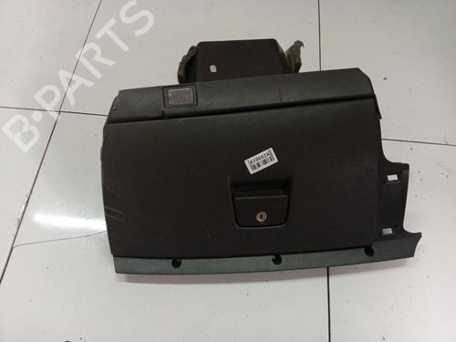 Used Glove box Glove box VOLVO V50 (545) 1.6 D (110 hp) 34946683 34946683