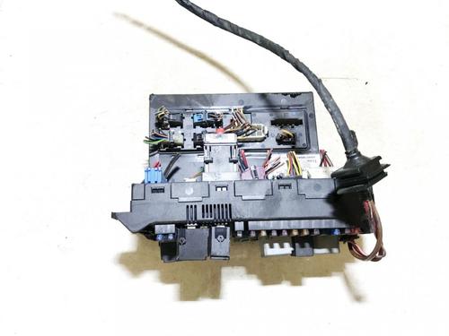 Used Fuse box Fuse box MERCEDES-BENZ E-CLASS (W211) E 220 CDI (211.006) (136 hp) 33063973 33063973