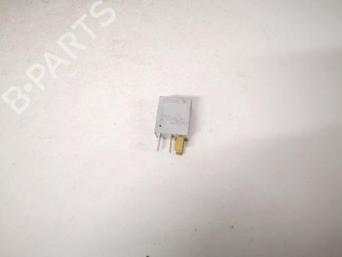 Used Electronic sensor Electronic sensor TOYOTA AVENSIS Saloon (_T27_) 2.0 D-4D (ADT270_, ADT270R) (126 hp) 32890677 32890677