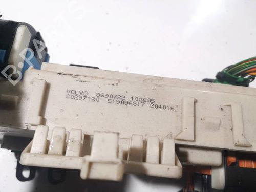 Fuse box VOLVO V50 (545) 1.6 D | BP32558137E1 - Image 3