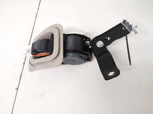 Used Rear center seatbelt Rear center seatbelt SUBARU LEGACY IV Estate (BP) 2.0 AWD (BP5) (138 hp) 35475408 35475408