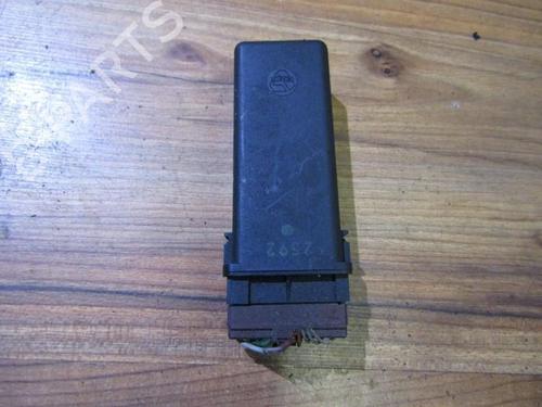 Used Electronic module Electronic module PEUGEOT 405 I Break (15E) 1.9 (95 hp) 33481246 33481246