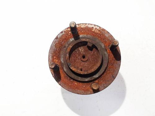 Used Right rear steering knuckle Right rear steering knuckle MITSUBISHI GALANT VIII Estate (EA_, EC_) 2.0 (EA2W) (136 hp) 35270318 35270318