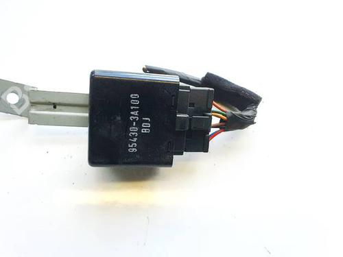 Used Electronic module Electronic module HYUNDAI TRAJET (FO) 2.0 CRDi (113 hp) 32590631 32590631