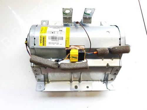 Used Passenger airbag Passenger airbag VOLVO V50 (545) 2.0 D (136 hp) 32967950 32967950