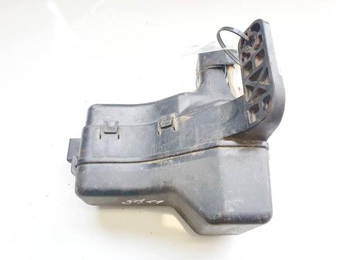 fuse-box-toyota-corolla-_e12_-2001-2002-2003-2004-2005-2006-2007-2008-32939004 main image