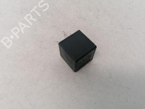 Used Electronic sensor Electronic sensor OPEL ASTRA G Hatchback (T98) 2.0 DTI 16V (F08, F48) (101 hp) 33069337 33069337