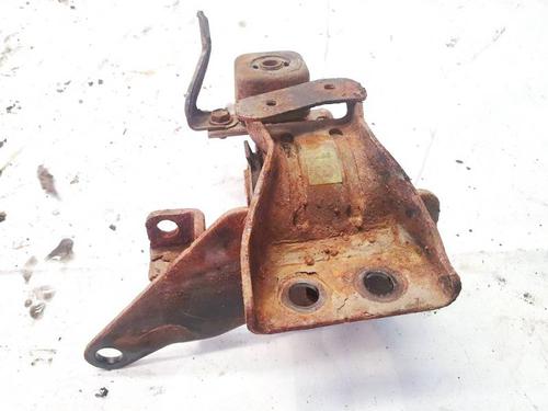 Used Engine mount Engine mount TOYOTA COROLLA Verso (_E12_) 2.0 D-4D (CDE120_, CDE120R) (90 hp) 32917792 32917792