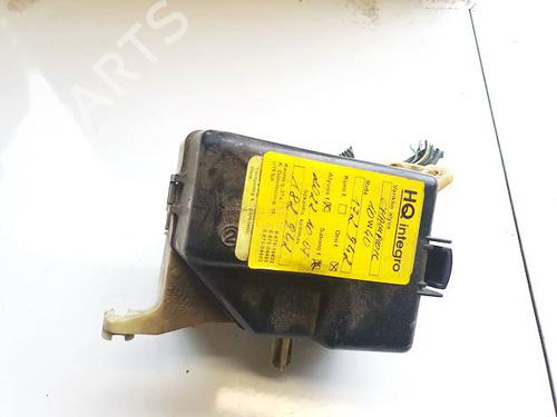 fuse-box-toyota-yaris-_p1_-1999-2000-2001-2002-2003-2004-2005-32580960 main image