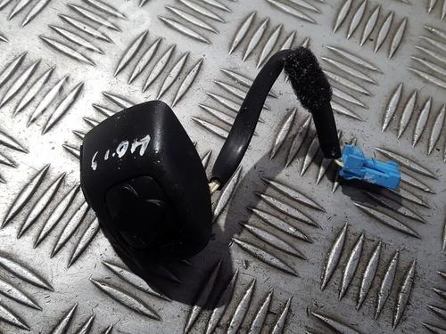 Used Steering wheel controls Steering wheel controls VOLVO V70 II (285) D5 (163 hp) 35706335 35706335