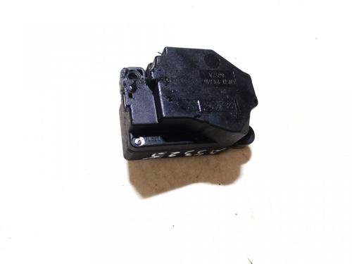 electronic-module-volvo-v50-545-2003-2004-2005-2006-2007-2008-2009-2010-2011-2012-33107172 main image