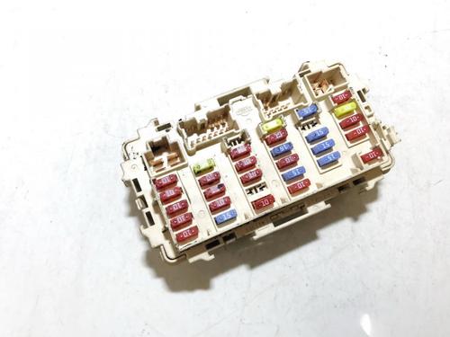 Used Fuse box Fuse box NISSAN X-TRAIL I (T30) 2.2 dCi (136 hp) 33515939 33515939