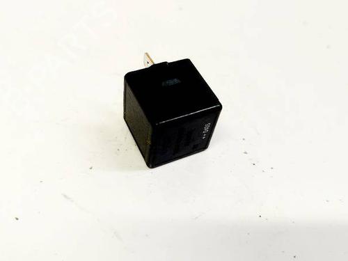 other-volvo-v40-estate-645-1995-1996-1997-1998-1999-2000-2001-2002-2003-2004-32615741 main image