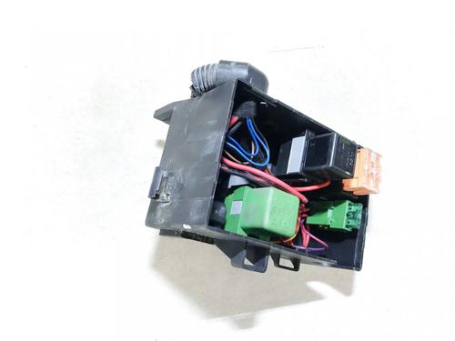 fuse-box-opel-zafira-a-mpv-t98-1999-2000-2001-2002-2003-2004-2005-2006-33070278 main image