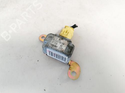 Used Electronic module Electronic module MAZDA 323 F VI Hatchback (BJ) 1.5 16V (BJ5W) (88 hp) 33093601 33093601