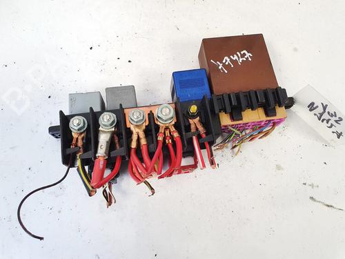 Used Fuse box Fuse box AUDI A6 C5 (4B2, 4B4) 2.5 TDI quattro (180 hp) 32886801 32886801