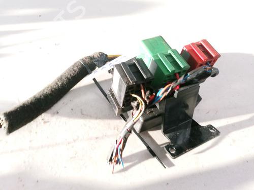Used Fuse box Fuse box 33085481 33085481