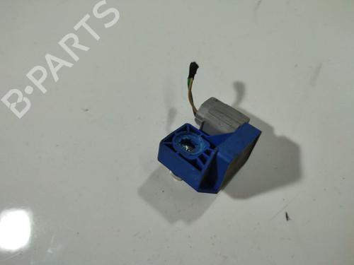 Used Electronic module Electronic module RENAULT LAGUNA III (BT0/1) 2.0 dCi (BT07, BT0J, BT14, BT1A, BT1S) (131 hp) 32553492 32553492