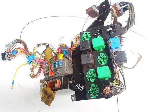 Used Fuse box Fuse box CITROËN XANTIA (X1_, X2_) 2.0 (129 hp) 32929082 32929082