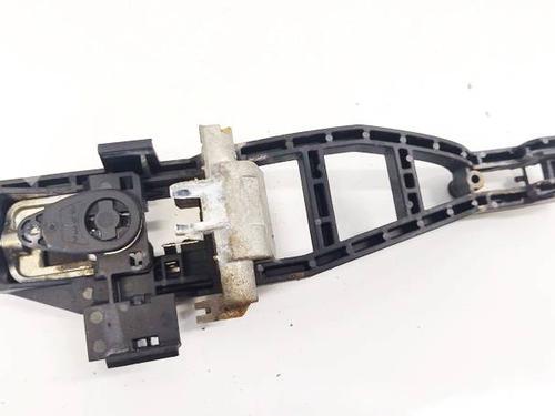 Used Front left exterior door handle Front left exterior door handle 34825630 34825630
