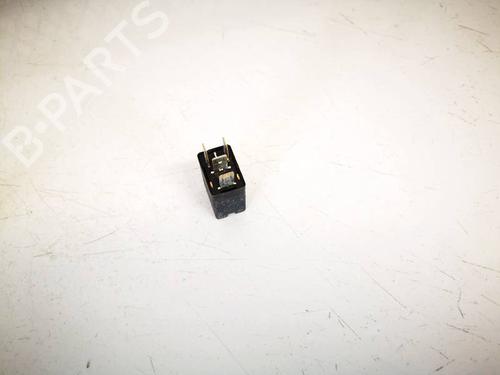 Electronic sensor ALFA ROMEO 147 (937_) 1.9 JTD 16V (937.AXG1B, 937.BXG1B) | BP32578794M84 - Image 6