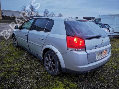 Fuse box OPEL SIGNUM Hatchback (Z03) 2.2 DTI (F48) | BP32591267E1 