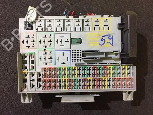Used Fuse box Fuse box 33482447 33482447