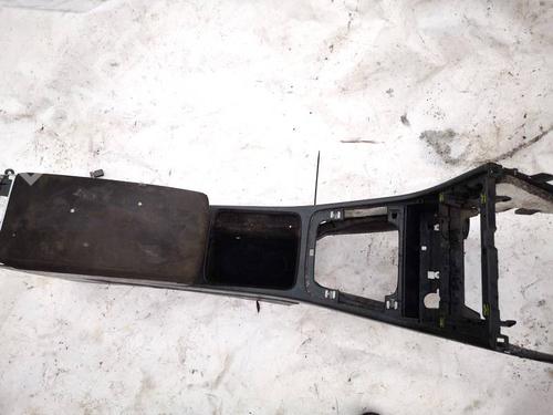 Used Armrest / Center console Armrest / Center console VW PASSAT B6 (3C2) 1.9 TDI (105 hp) 35360739 35360739