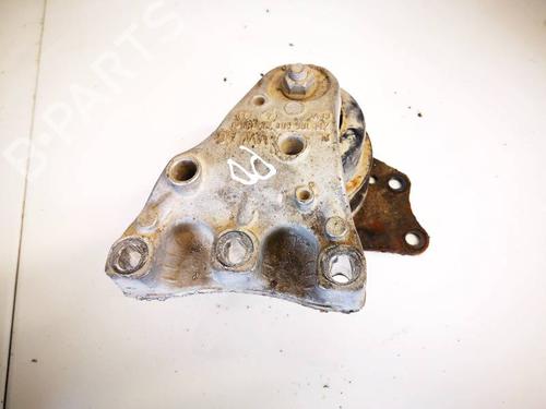Used Engine mount Engine mount VW POLO IV (9N_, 9A_) 1.4 16V (80 hp) 32568415 32568415