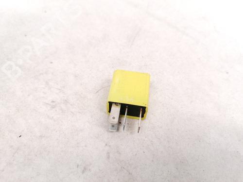 Used Electronic sensor Electronic sensor OPEL MERIVA A MPV (X03) 1.7 CDTI (E75) (100 hp) 33080966 33080966