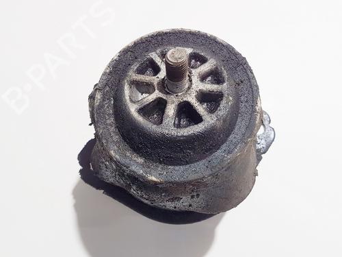 Used Engine mount Engine mount AUDI Q7 (4LB) 3.0 TDI quattro (233 hp) 33068657 33068657