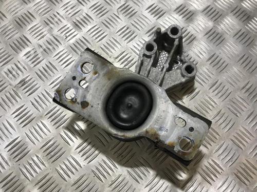 engine-mount-renault-clio-iii-br01-cr01-2005-2006-2007-2008-2009-2010-2011-2012-2013-2014-33494106 main image