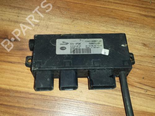 Used Electronic module Electronic module RENAULT MEGANE I Coach (DA0/1_) 2.0 16V (139 hp) 33498204 33498204