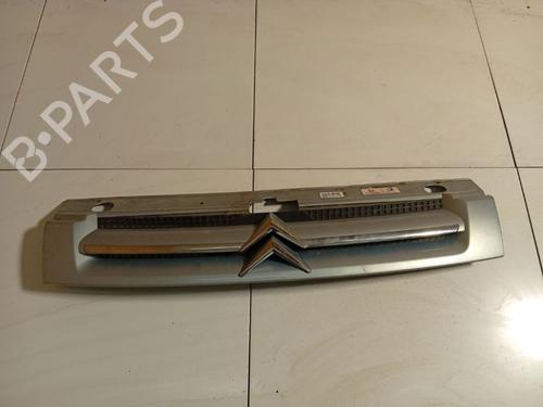 Used Grille Grille 36585480 36585480
