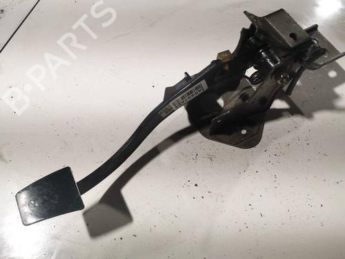 pedal-kia-sorento-ii-xm-2009-2010-2011-2012-2013-2014-2015-2016-34761685 main image