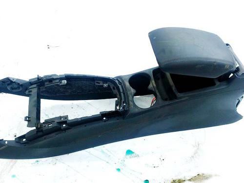 Used Armrest / Center console Armrest / Center console AUDI Q5 (8RB) 3.2 FSI quattro (270 hp) 35080229 35080229